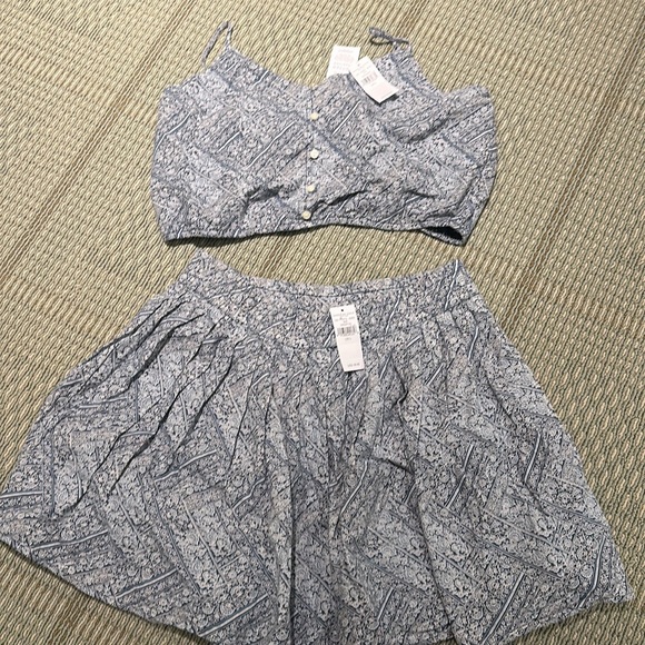 American Eagle Skirt (with tags) - Picture 2 of 2